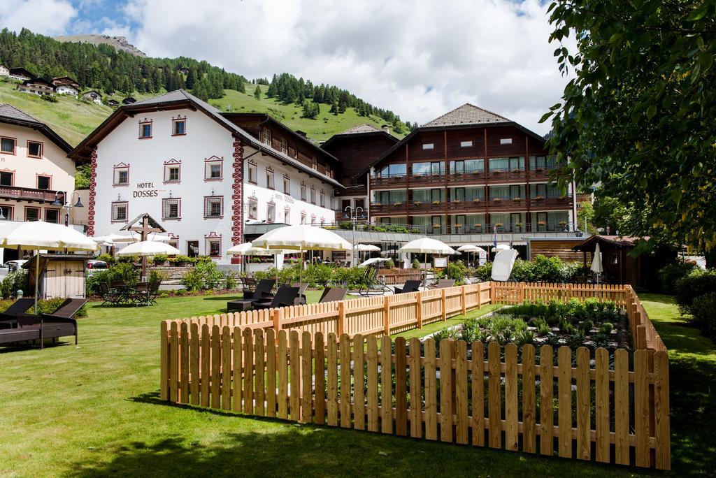 Vitalhotel Dosses Santa Cristina Val Gardena ภายนอก รูปภาพ